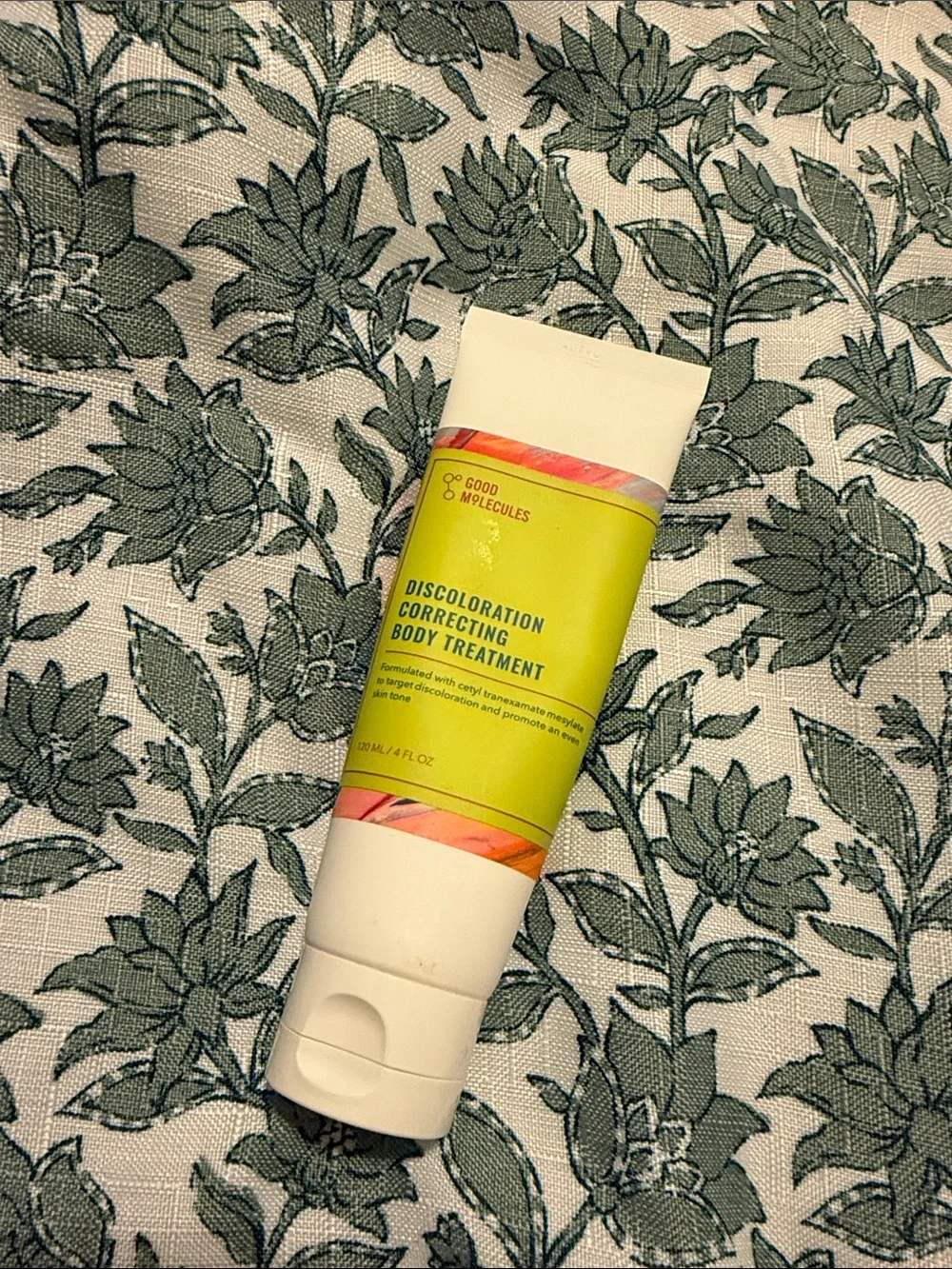 Good Molecules Discoloration Correcting Body Treatment - Green